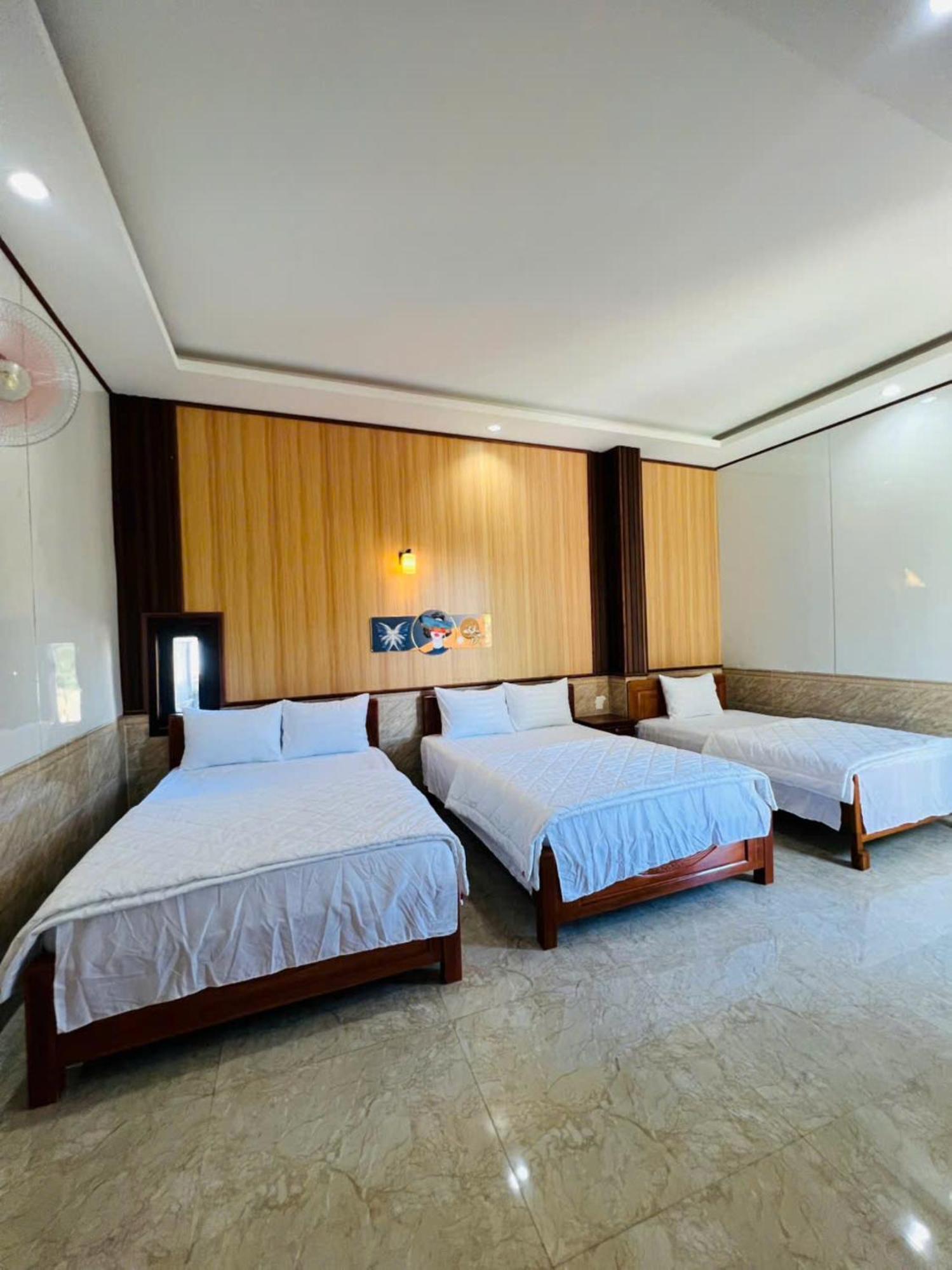 Binh Minh Hotel Plây Ku Exterior foto
