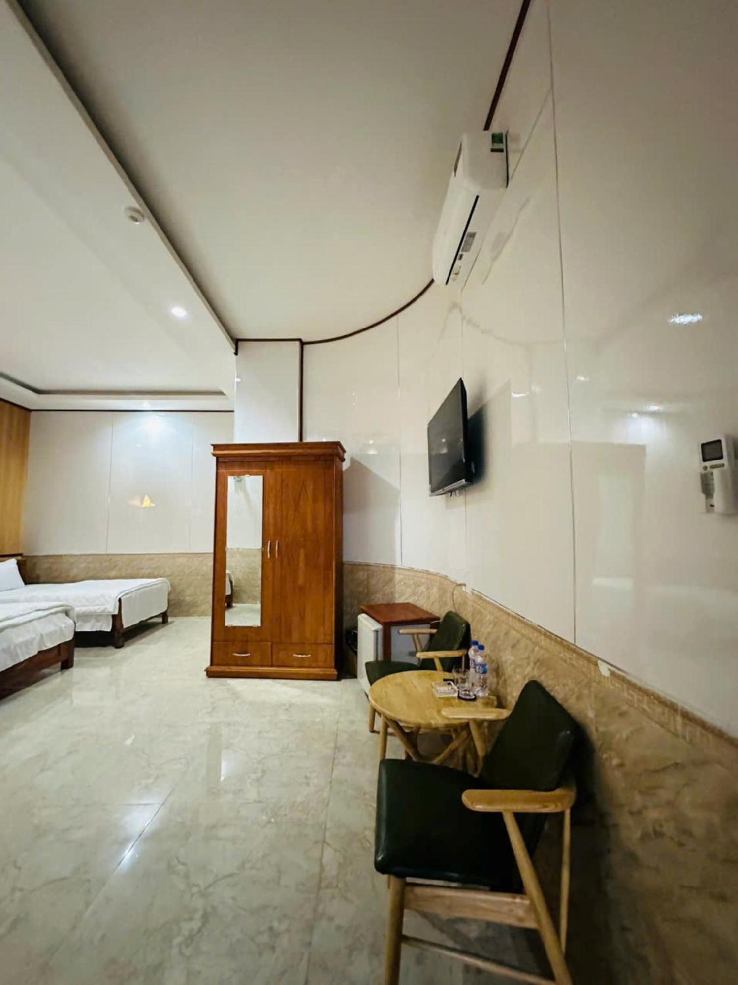 Binh Minh Hotel Plây Ku Exterior foto
